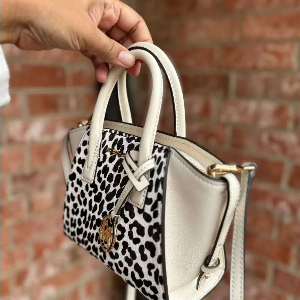 Michael Kors MINI Avril XS Cheetah Leather Satchel Crossbody Bag cream Multi